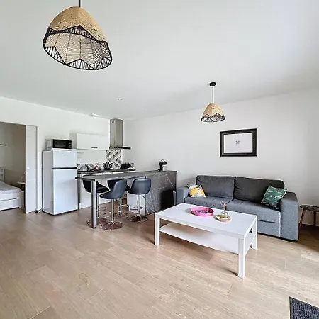 Apartment T2 Moderne En Rez-de-villa