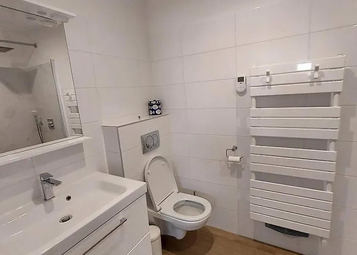 T2 Moderne En Rez-de-villa Apartment